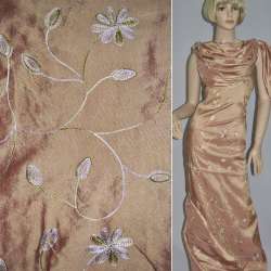 Тафта с вышивкой цветы, листья крупные, персиковая светлая ш.150