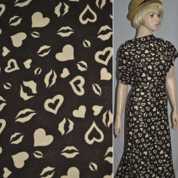 Трикотаж коричневый с сердцами и губами ш.170