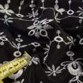 Трикотаж дайвинг черный с белой вышивкой купон, ш.146