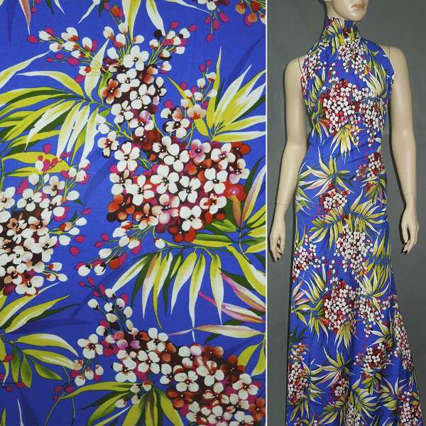 Трикотаж вискозный стрейч синий (ультра) с цветами (принт) ш.156