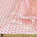 Шелк молочный с красными треугольниками ш.134