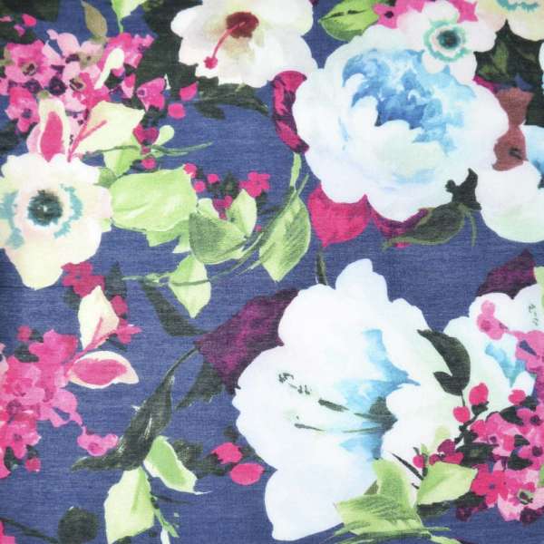 Шовк синій з молочно-рожевими квітами ш.137