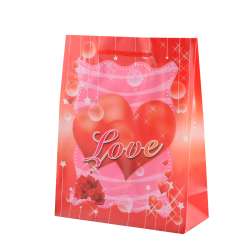 Пакет подарочный 23х18х7,5 см с сердцем LOVE красный