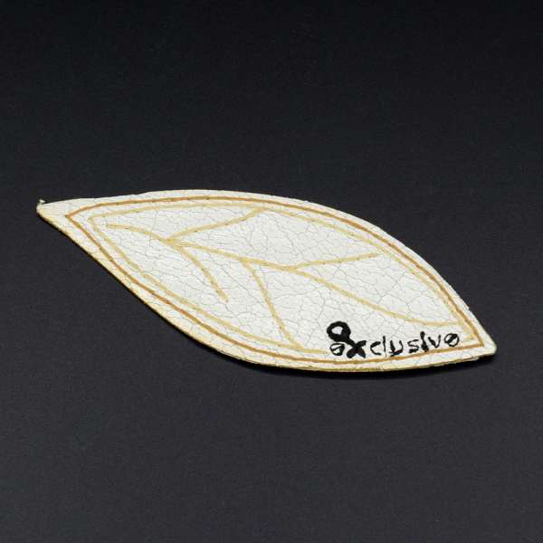 Термоаппликация под кожу листочек 105х45мм бежевый