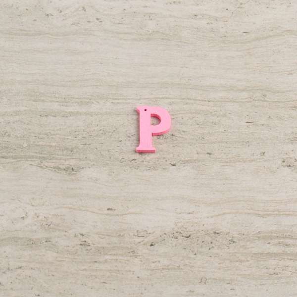 Пришивной декор буква P розовая, 25мм