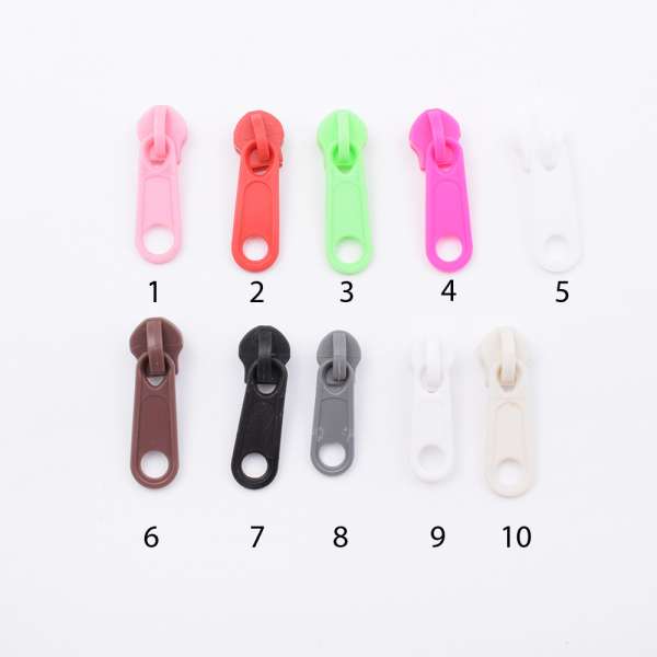 Бегунок на спиральную молнию №7 пластиковый цветной