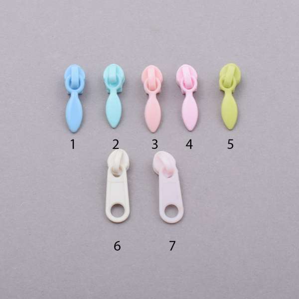 Бегунок на спиральную молнию №3 пластиковый цветной