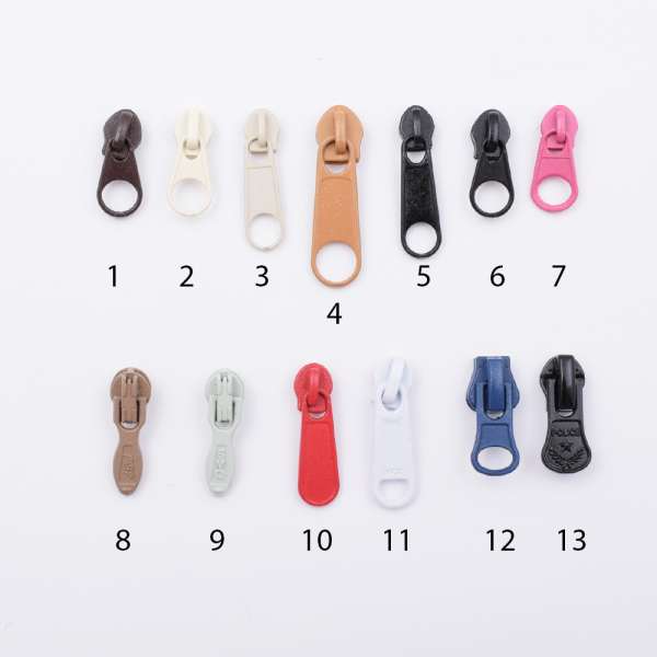 Бегунок на спиральную молнию №3 цветной