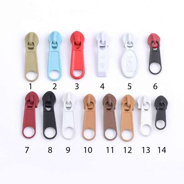 Бегунок на спиральную молнию №5 цветной