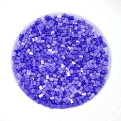 Бисер фиолетовый