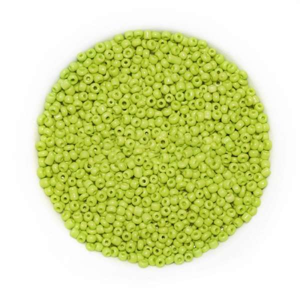 Бисер светло-салатовый