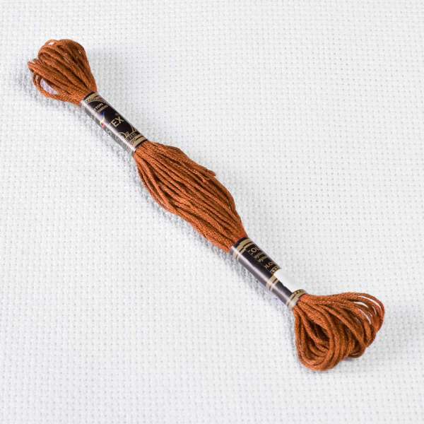 Мулине Bestex 301 8м, Красного дерева, средний