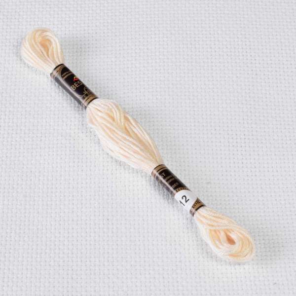 Мулине Bestex 712 8м, Кремовый