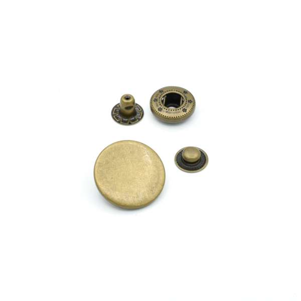 Кнопка металлическая 20мм антик
