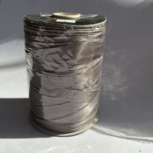 Косая бейка для опта серо-бежевая темная