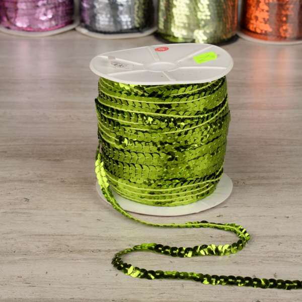 Тесьма-чешуя на нитке в один ряд 5мм салатовая
