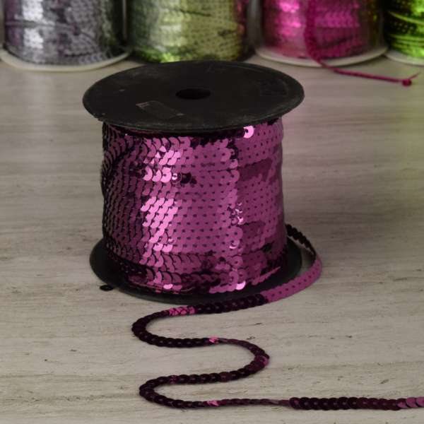 Тесьма-чешуя на нитке в один ряд 5мм сливовая светлая