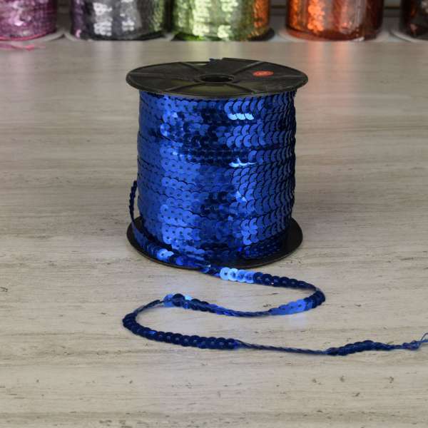 Тесьма-чешуя на нитке в один ряд 5мм синяя