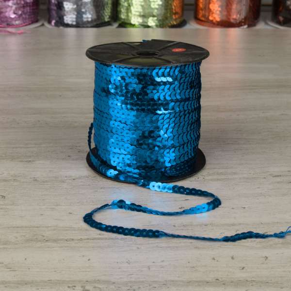 Тесьма-чешуя на нитке в один ряд 5мм электрик