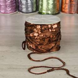 Тесьма-чешуя на нитке в один ряд 5мм коричневая