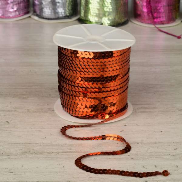 Тесьма-чешуя на нитке в один ряд 5мм рыжая