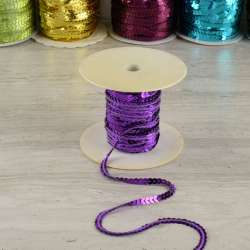 Тесьма-чешуя на нитке в один ряд 5мм сиреневая темная