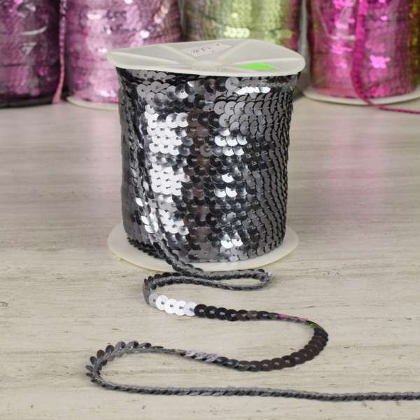 Тесьма-чешуя на нитке в один ряд 5мм серая