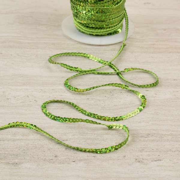 Тесьма с пайетками 3мм салатовая темная