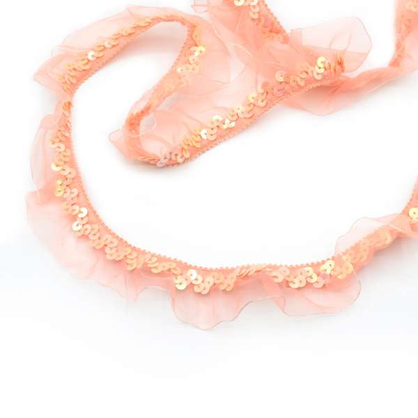 Тесьма с пайетками на резинке с рюшами из органзы 20мм персиковая