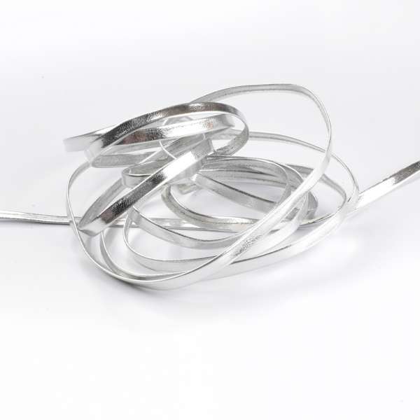 Тесьма кожаная лакированная 5мм серебро светлое