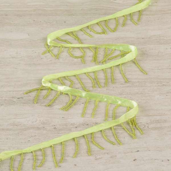 Бахрома бисерная на атласной ленте салатовая, салатовый бисер