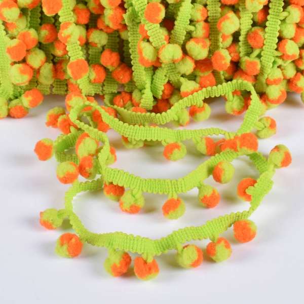 Тесьма с помпонами 10мм салатовая, оранжево-салатовые помпоны