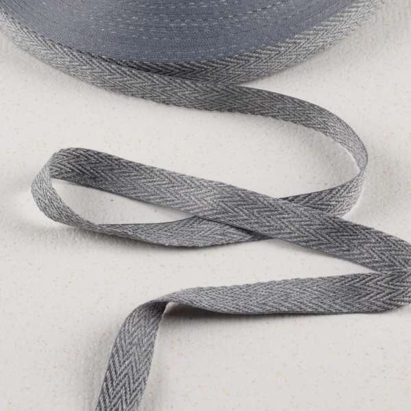 Лента киперная 15мм серая 14В22Г27