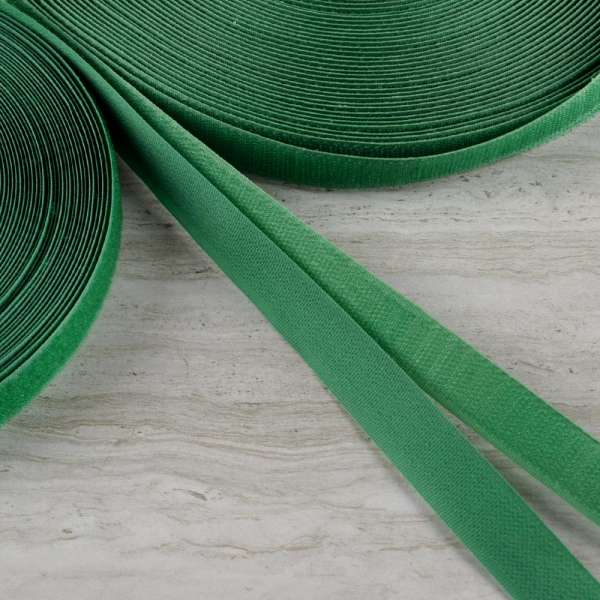 Лента липучка 20мм зеленая