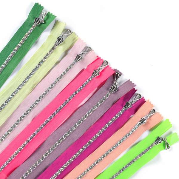 Молния М-20 неразъемная зубцы цветная голограмма цвет в ассортименте