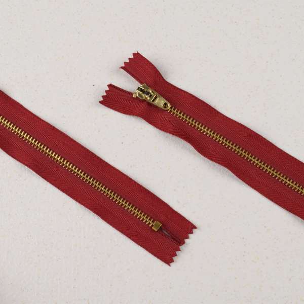 Молния металл М-18 Тип-4 джинсовая неразъемная вишневая