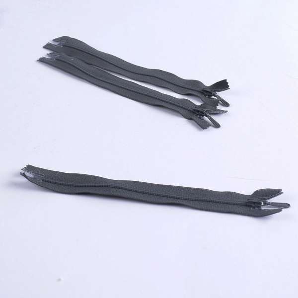 Молния спиральная М-20 Тип-3 неразъемная х/б зелено-графитовая