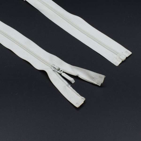 Молния спиральная М-60 Тип-2 разъемная х/б пепельно-молочная светлая