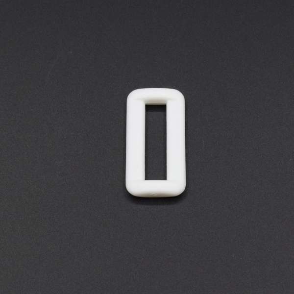 Пряжка рамка 25мм пластик 33х16мм белая