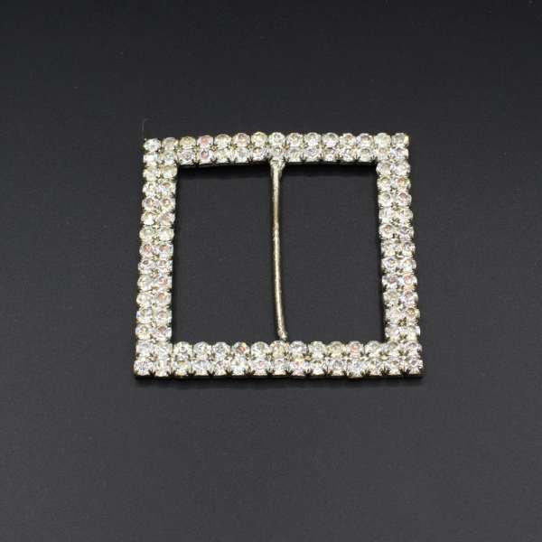 Пряжка неразъемная со стразами металл 52мм 70х70мм серебристая