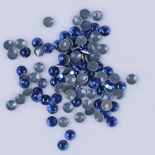 Стразы клеевые синие 2 мм,100шт/упаковка