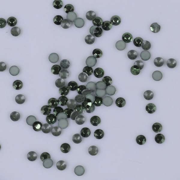 Стразы клеевые зеленые 2 мм, 100 шт/упаковка