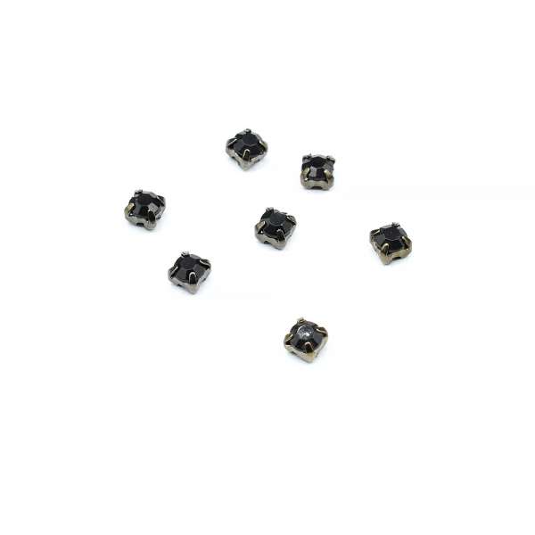 Стразы в цапах акрил пластик черные