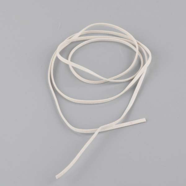 Шнур замша-флок белый (1шт/1м) ширина 3мм, толщина 0,6мм