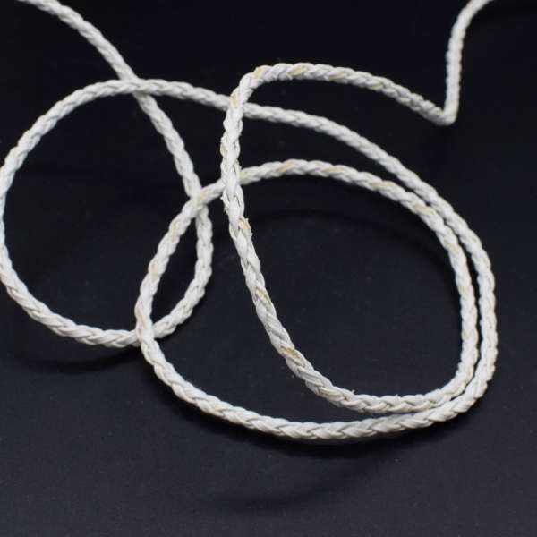 Шнур кожзам плетеный белый