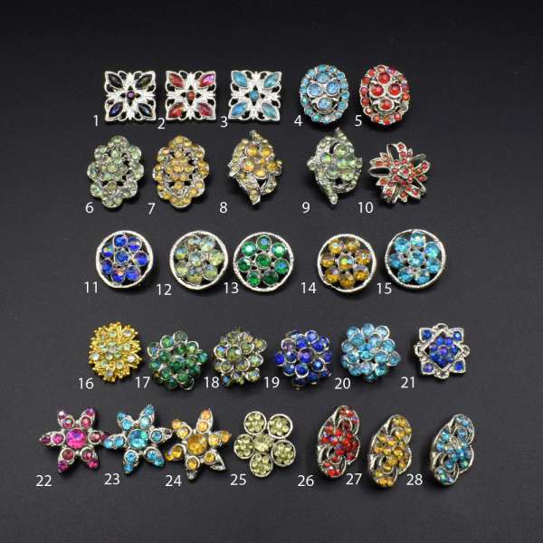 Пуговицы со стразами цветными серебристые диаметр 2см