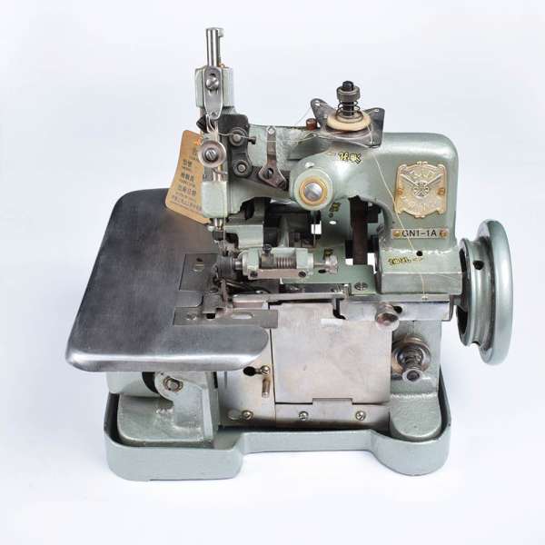 Оверлок GN1-1A (без педали)