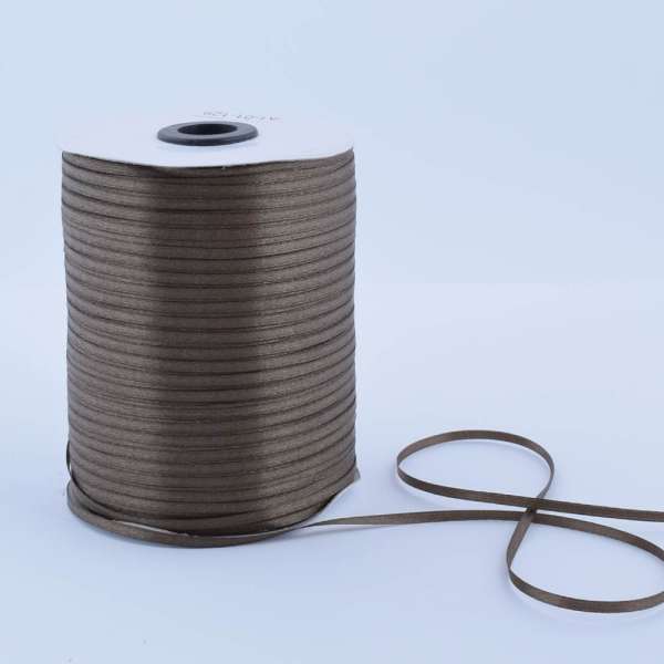 Лента атласная 3мм коричнево-оливковая А1-01-129 на метраж (бобина 880яр/315г)