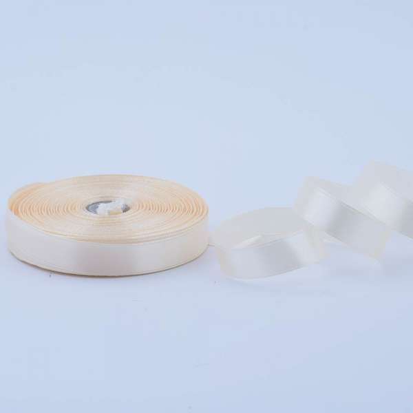 Лента атласная 15мм бежевая светлая А1-05-008 на метраж (бобина 50яр/68,2гр)