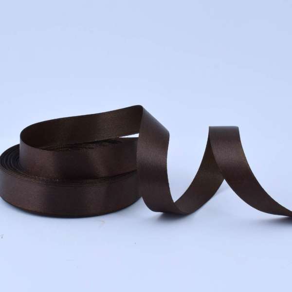 Лента атласная 20мм коричневая темная А1-06-037 на метраж (бобина 50яр/77,4г)